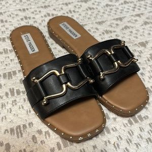 Steve Madden Buckle Sandal